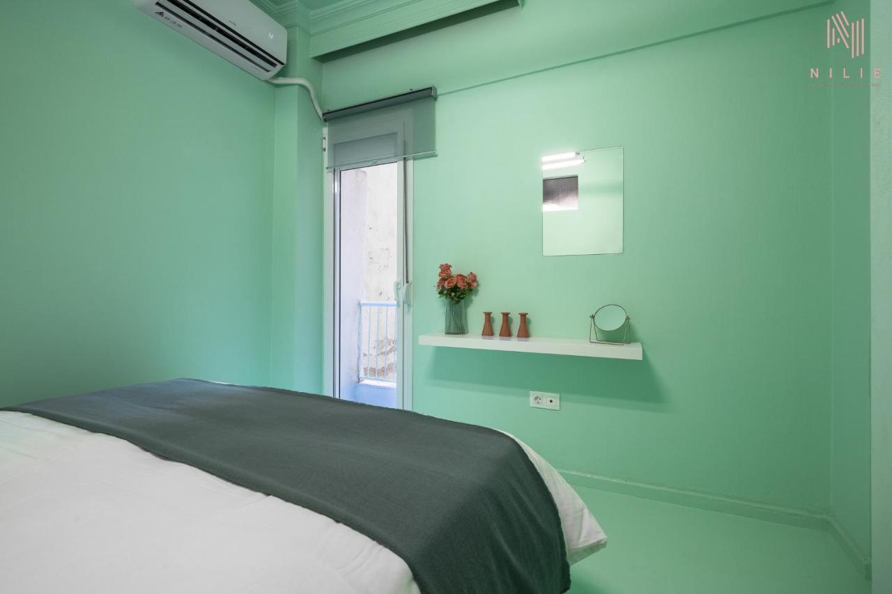 Colorful, Nilie Hospitality Mgmt Apartment Солун Екстериор снимка